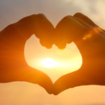 Von Hand geformtes Herz - starten mit ThetaHealing